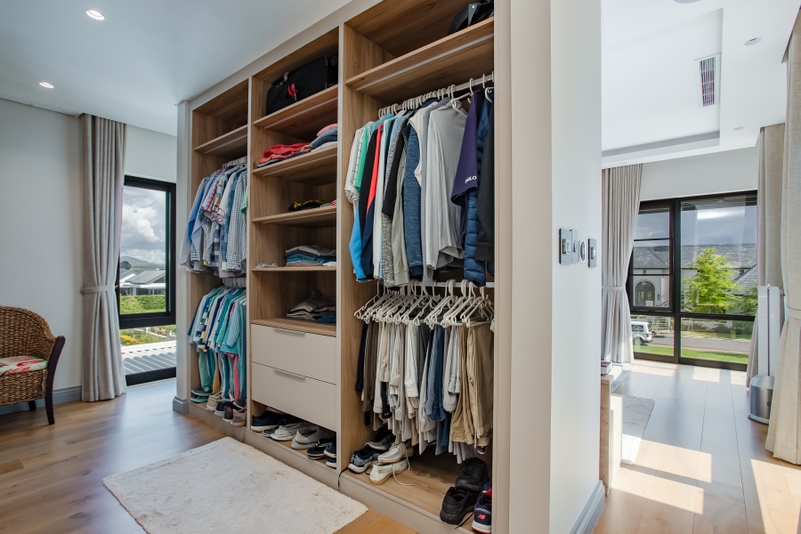 4 Bedroom Property for Sale in Val De Vie Estate Western Cape